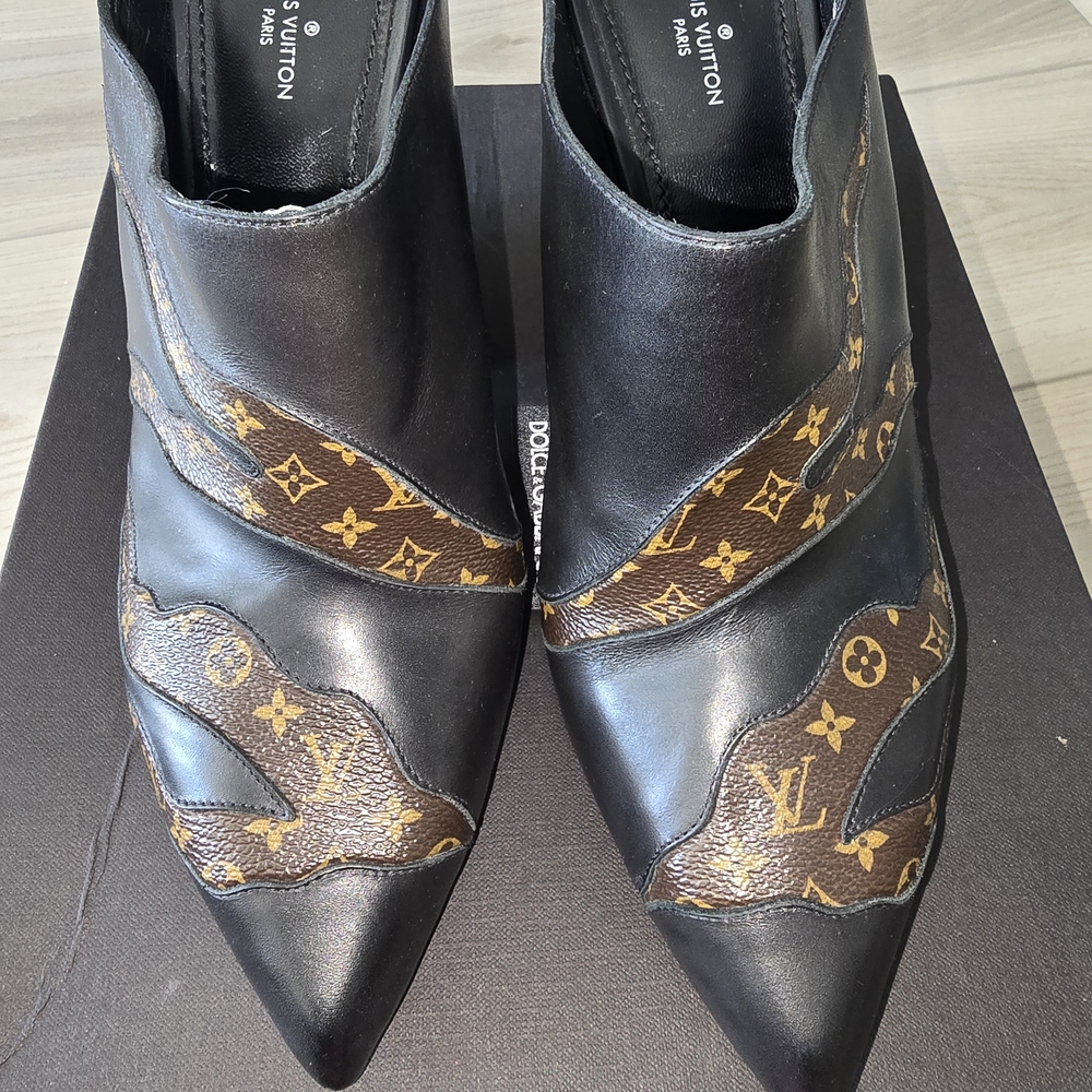 Louis Vuitton Black and Brown Heeled Shoes